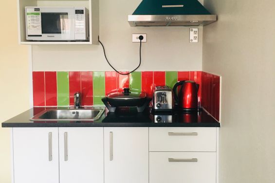 Studio - kitchenette